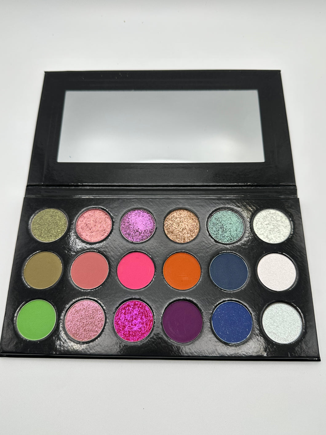 Luke 1.45 Palette Clearance Discontinued Packaging