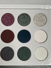 Load image into Gallery viewer, Bossy Girl Eye Shadow Palette