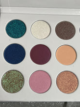 Load image into Gallery viewer, Boss Lady Eyeshadow Palette